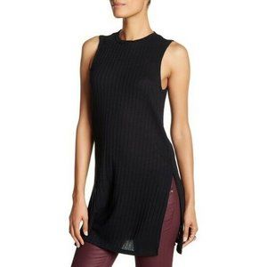 W118 Walter Baker Women's Top Abigail Ribbed Tunic